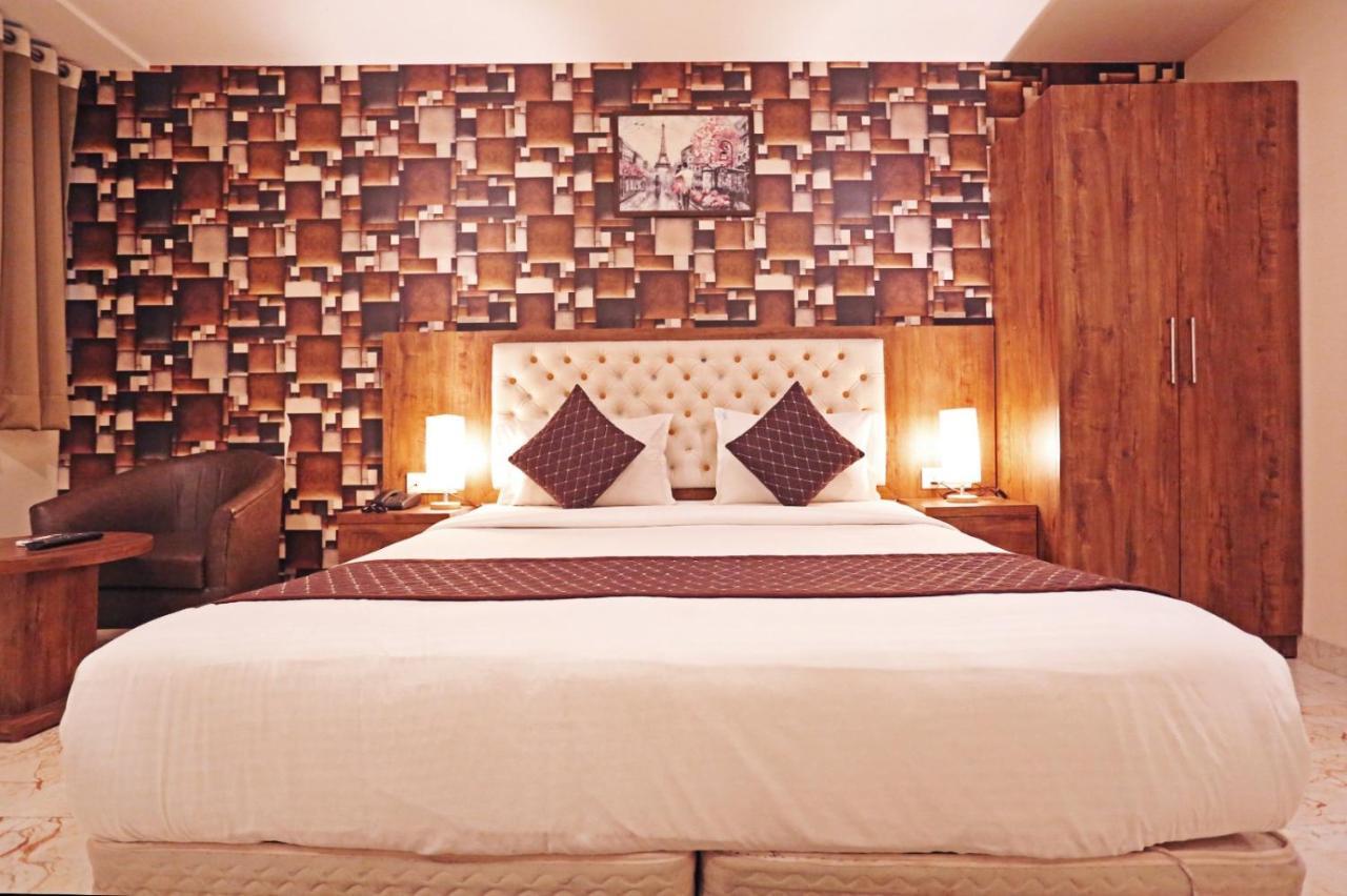 Mayda Inn- A Boutique Hotel ニューデリー エクステリア 写真
